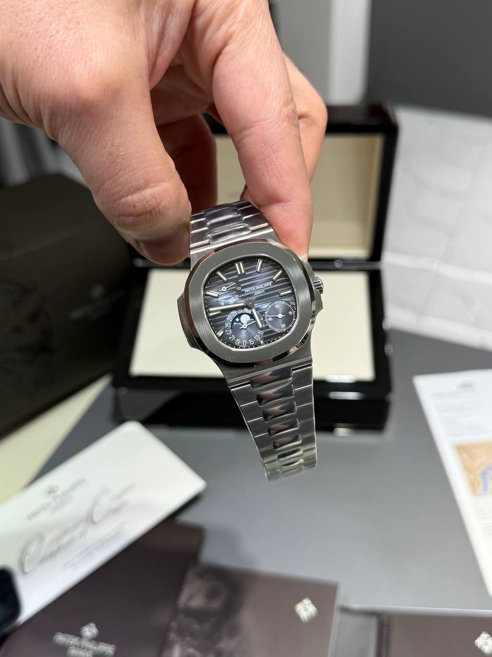 Patek Philippe Nautilius Moon Phases 5712G/001