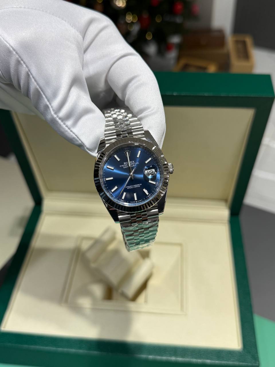 Rolex Datejust fluted bezel 18K white gold