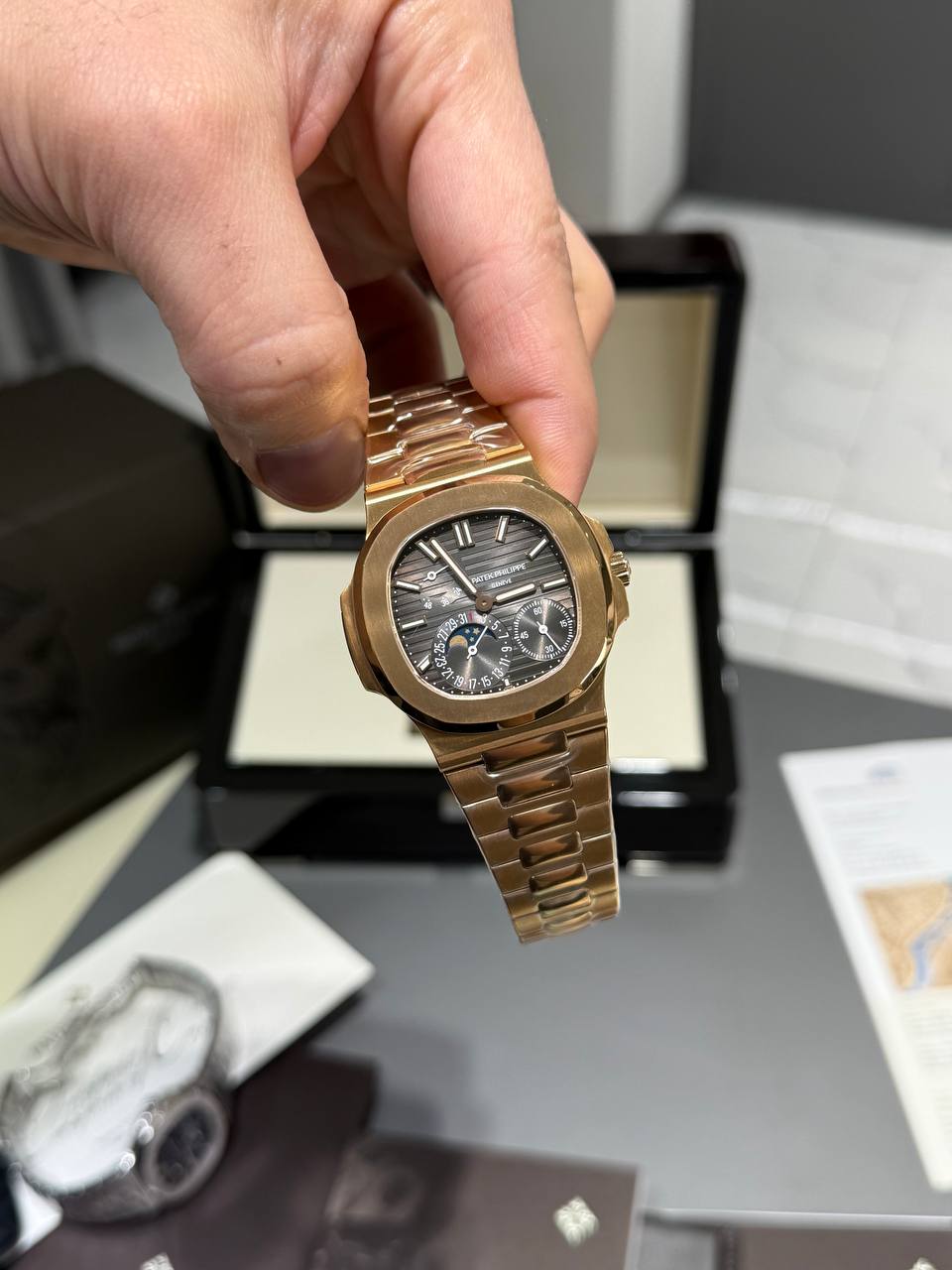 Patek Philippe Nautilius Moon Phases 5712G/001