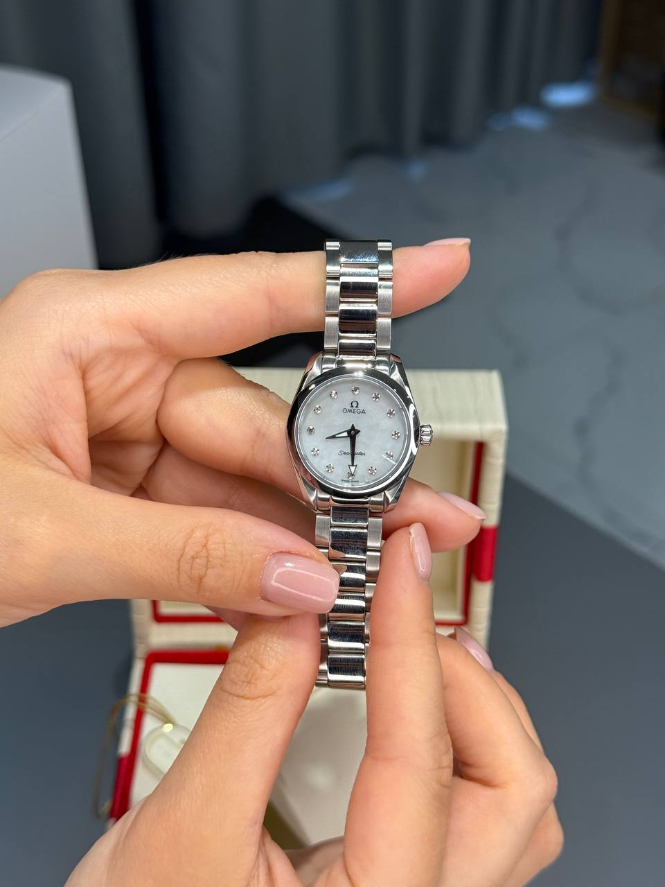 Omega Aquaterra (женская модель)
