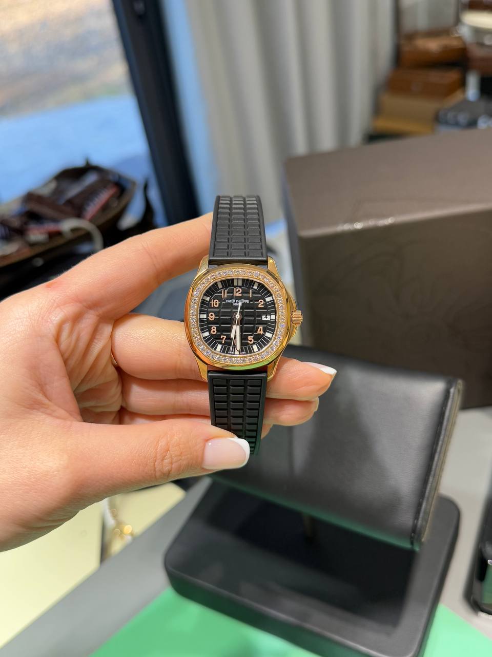 Patek Philippe Aquanaut (женская модель)