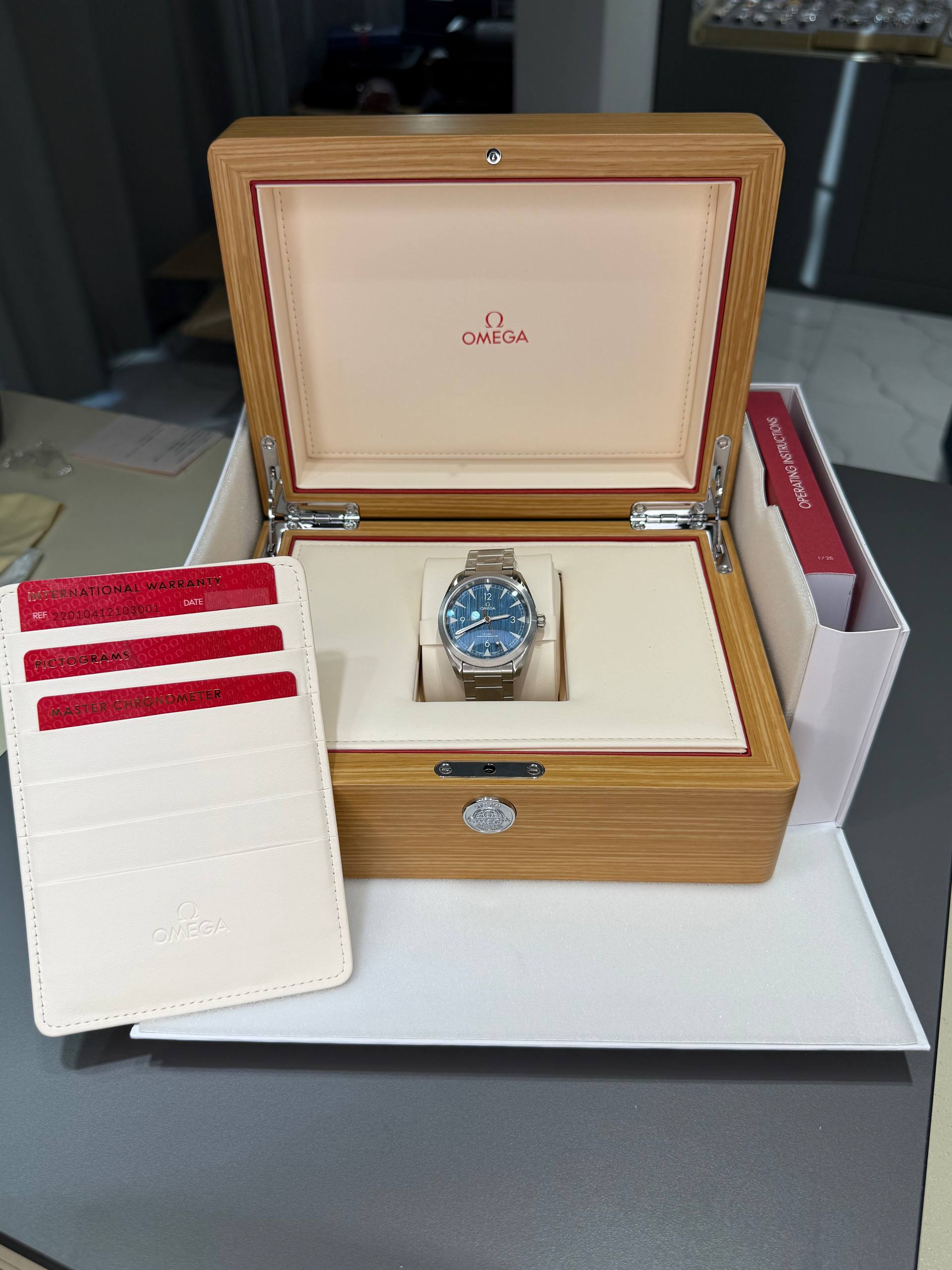 Omega Railmaster Chronometer — изображение 2