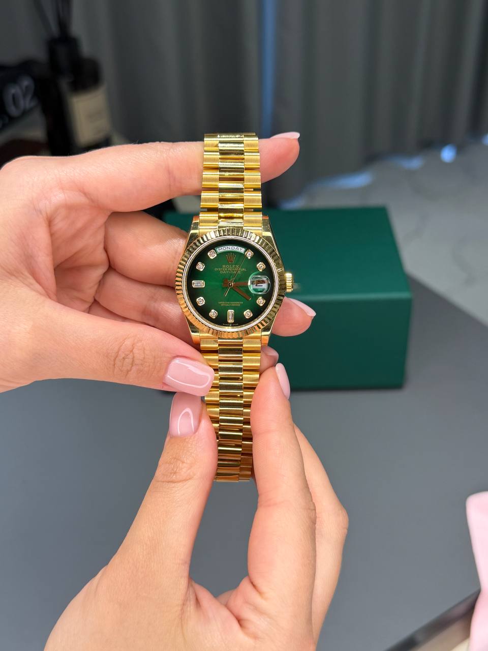 Rolex Day-Date (женская модель)