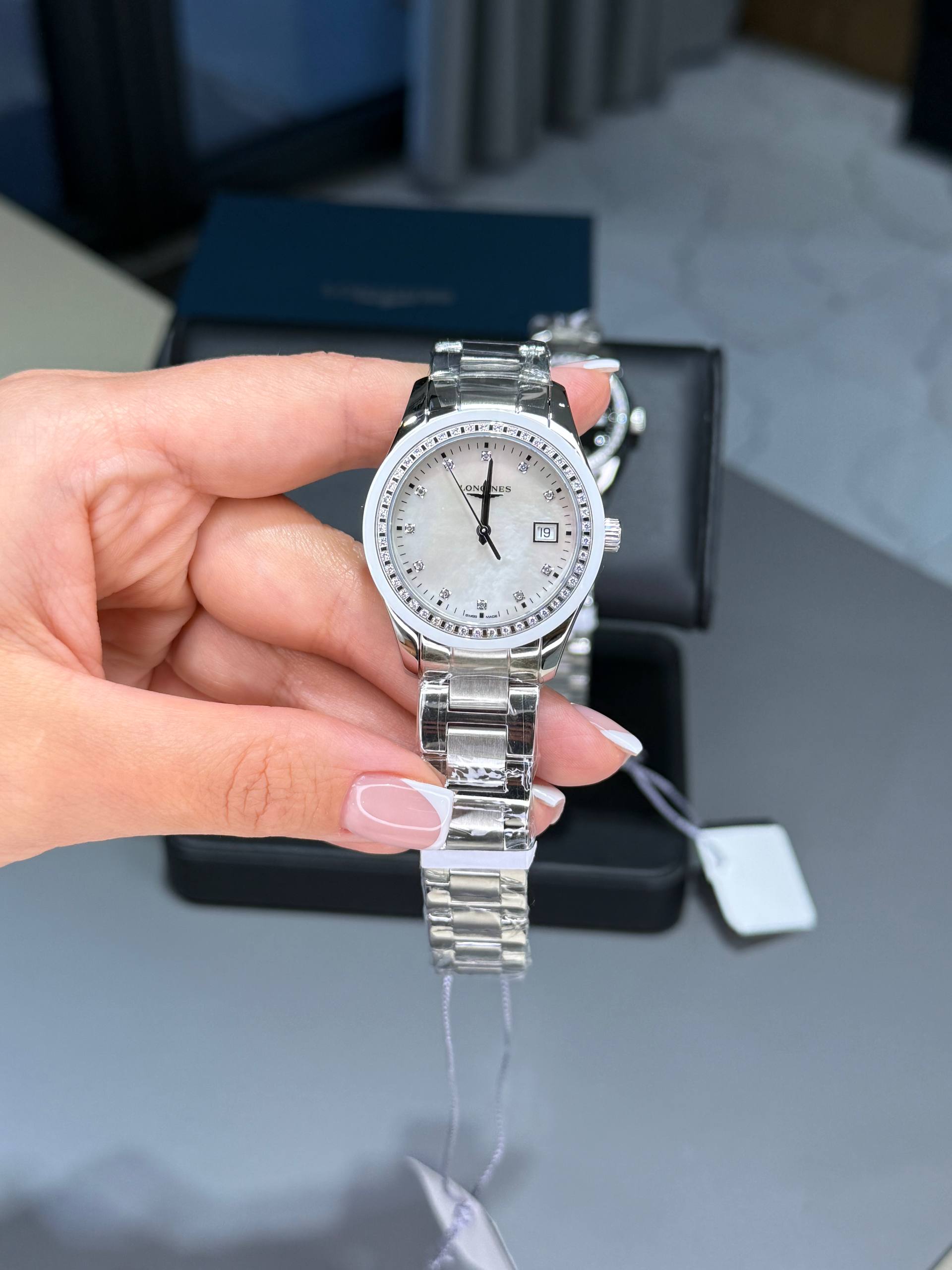 Longines Conquest (женская модель)