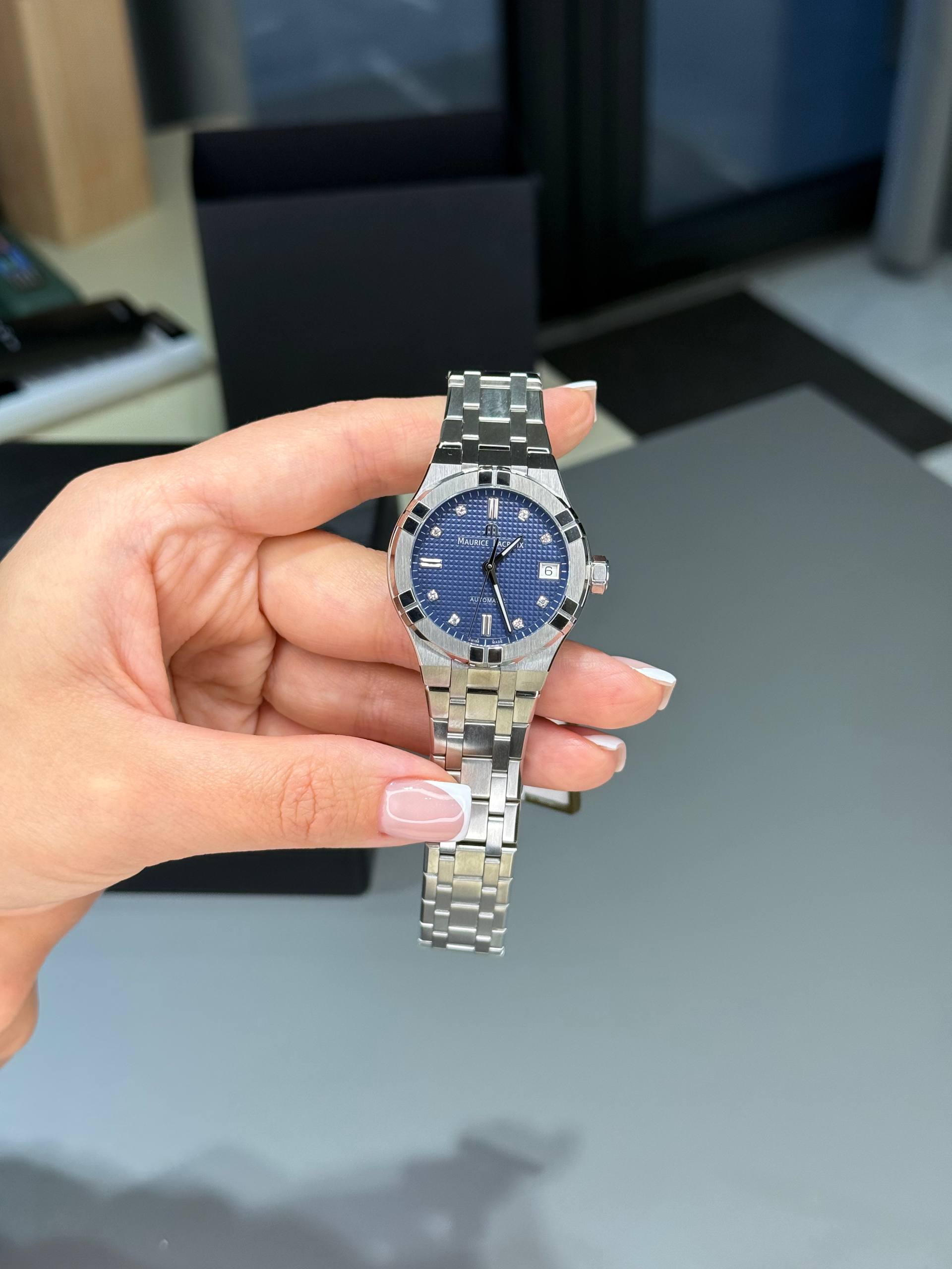 Maurice Lacroix Aikon ML115 (женская модель)