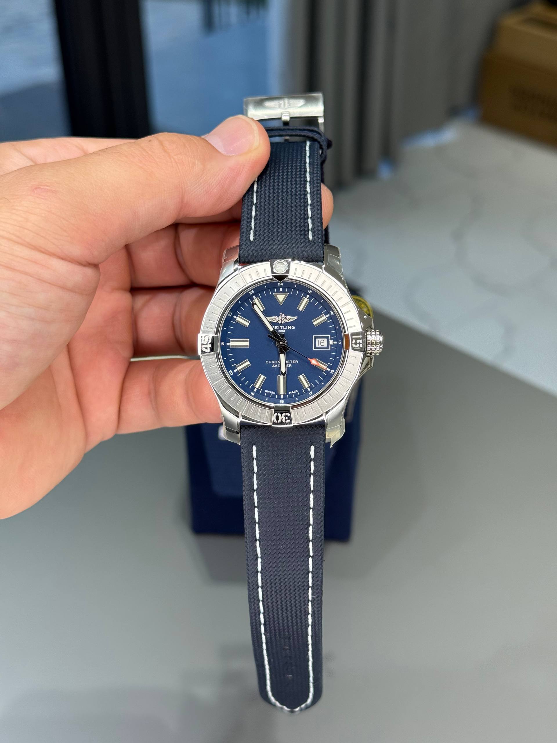 Breitling Avenger Chronometer