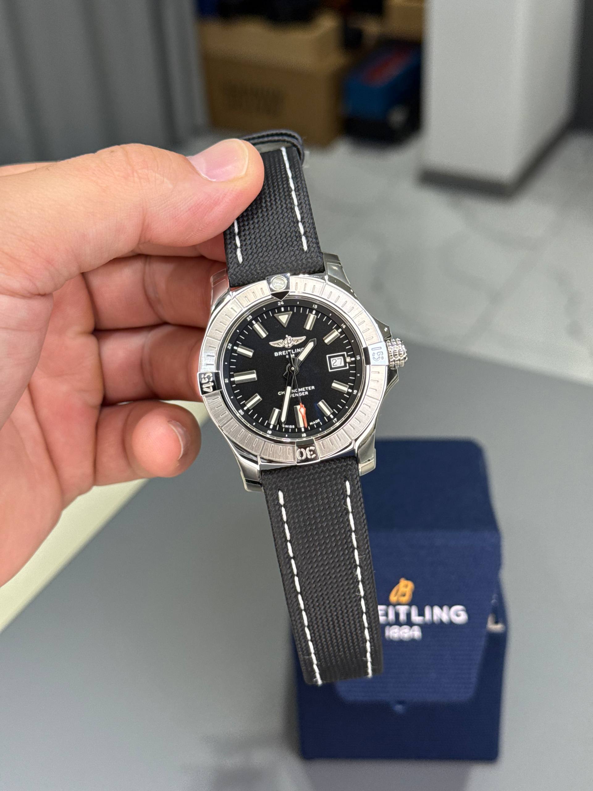 Breitling Avenger Chronometer