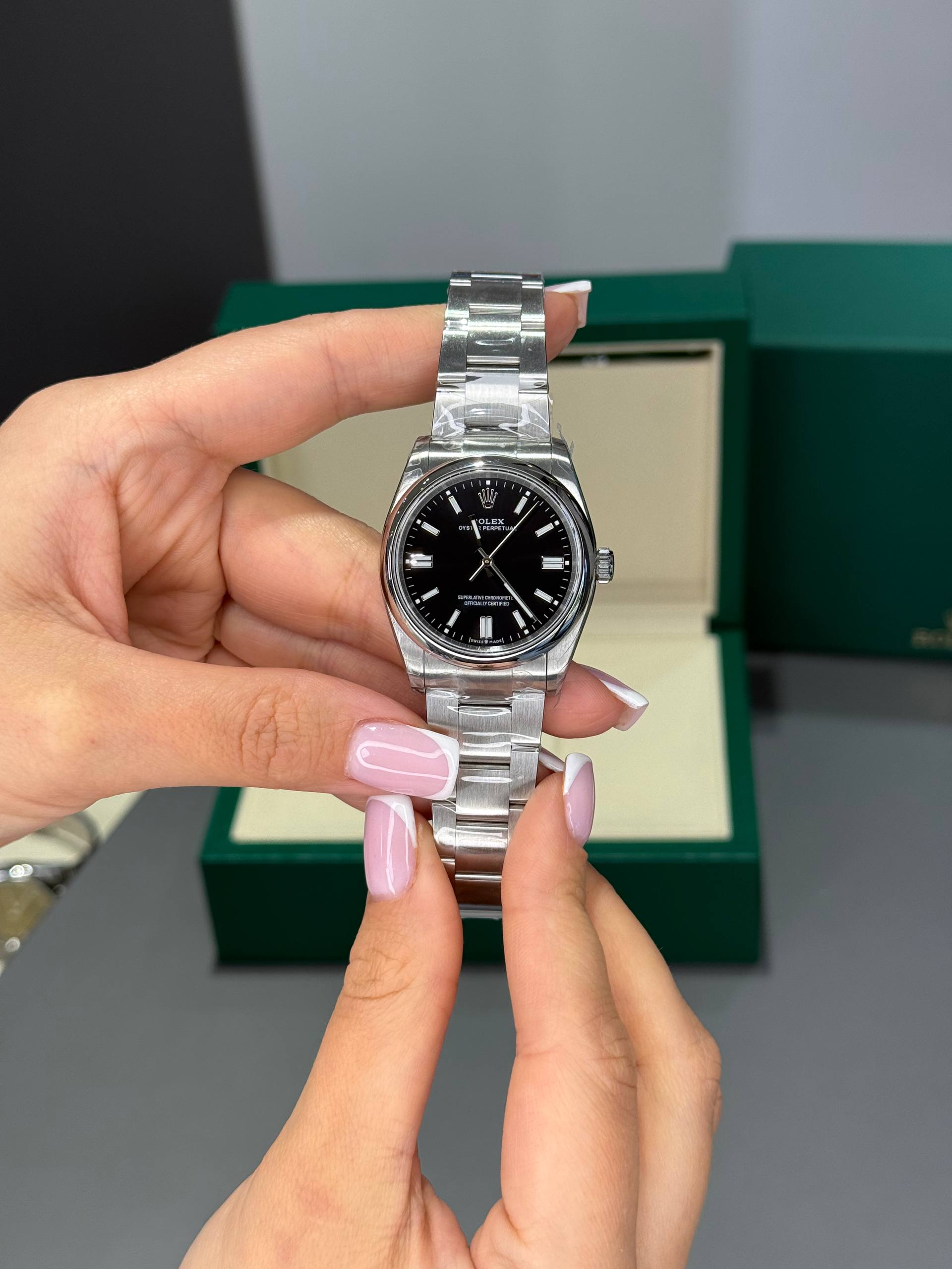 Rolex Oyster Perpetual Dial (женская модель)