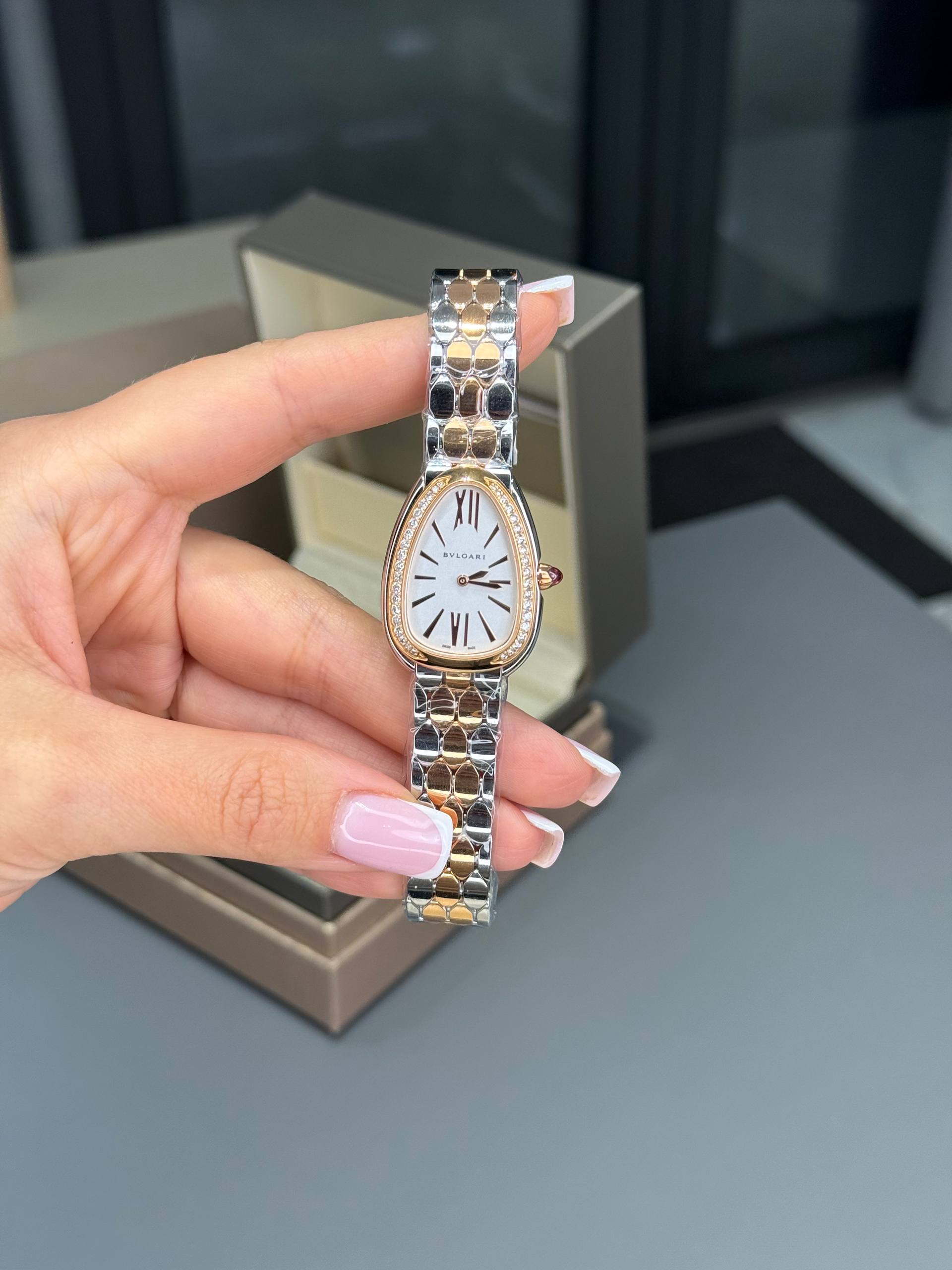 Bvlgari Serpenti Seduttori (женская модель) — изображение 2