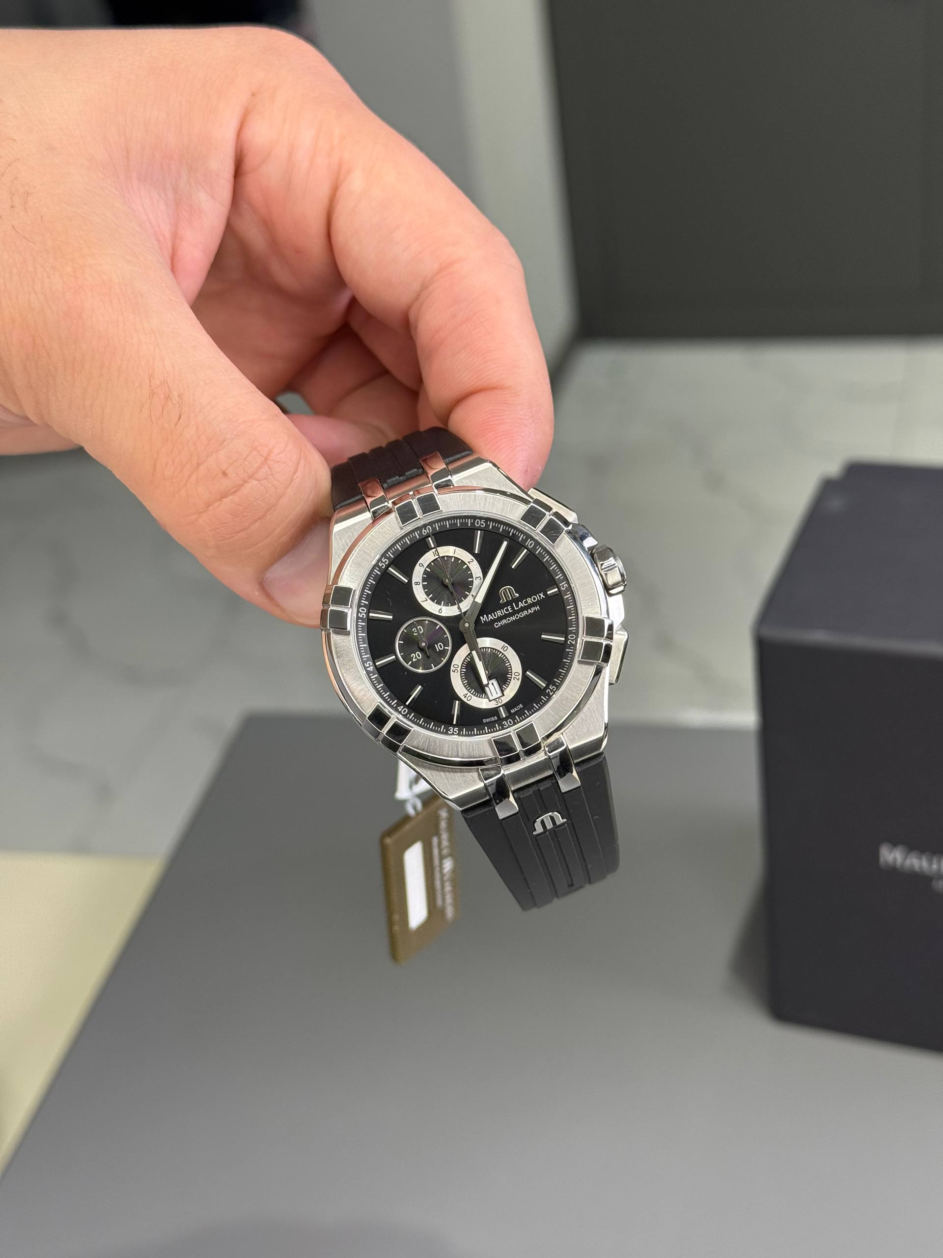 Maurice Lacroix Aikon Chronograph Quartz