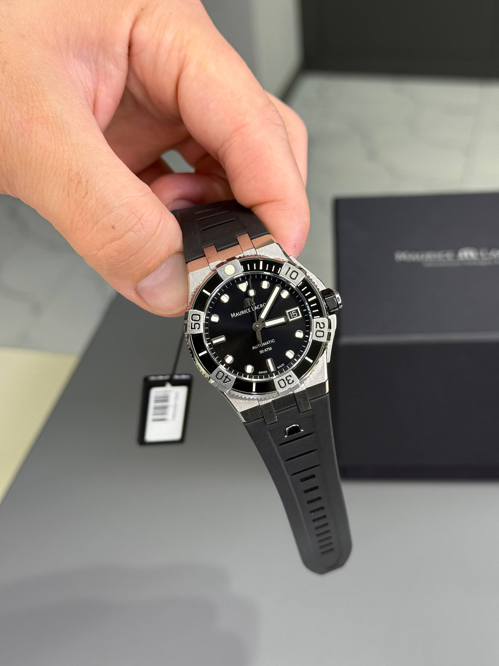 Maurice Lacroix Aikon Venturer