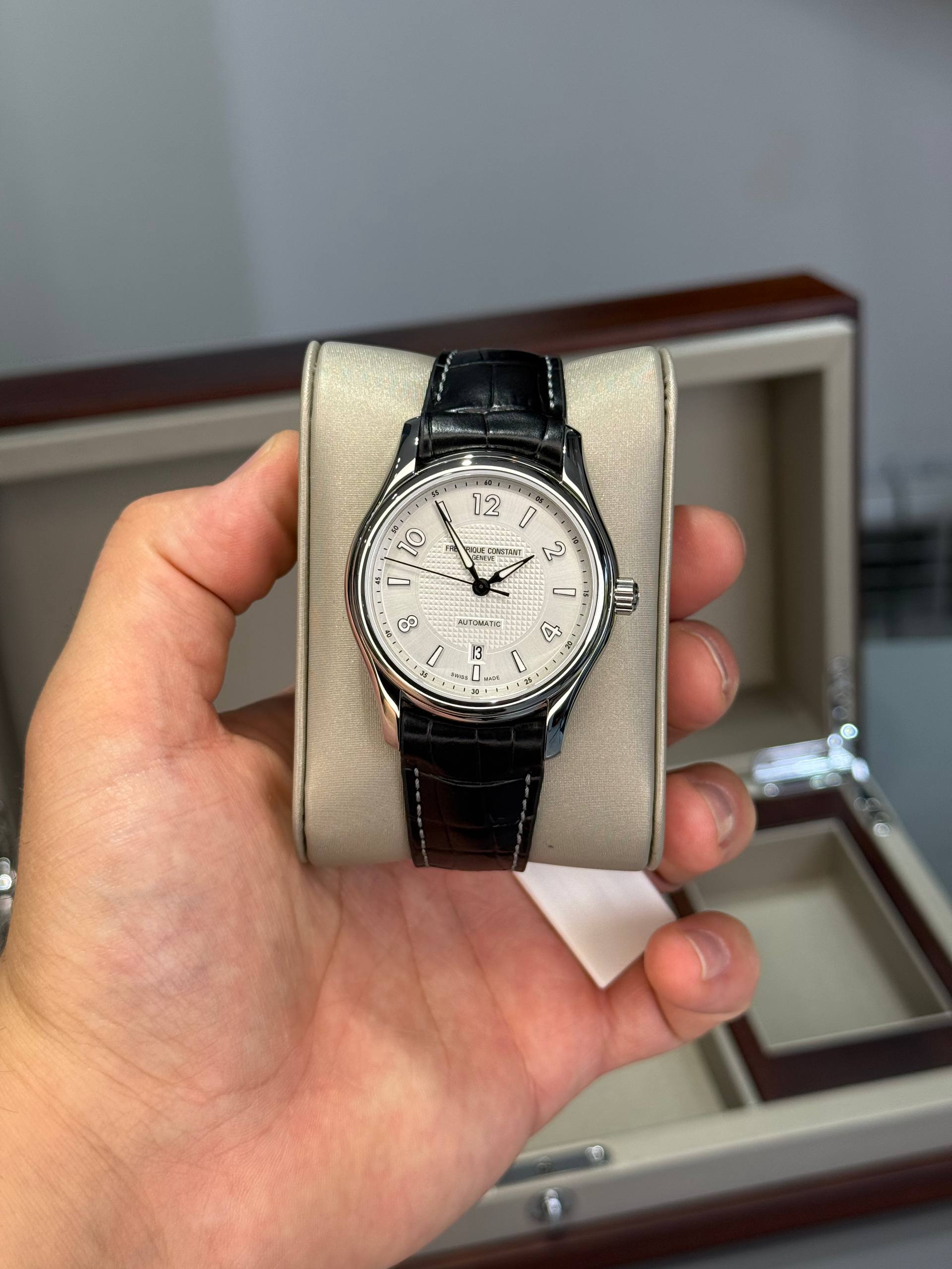 Frederique Constant Runabout Limited Edition 2888/0963