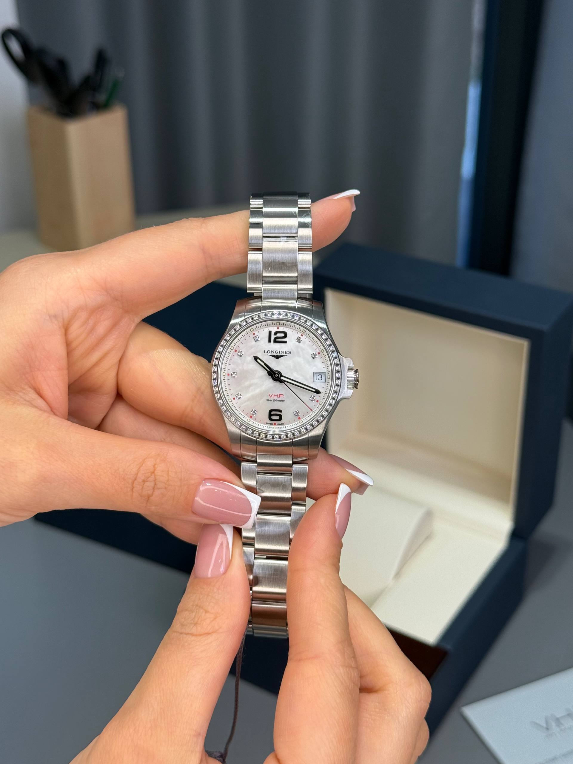 Longines Conquest V.H.P (женская модель)