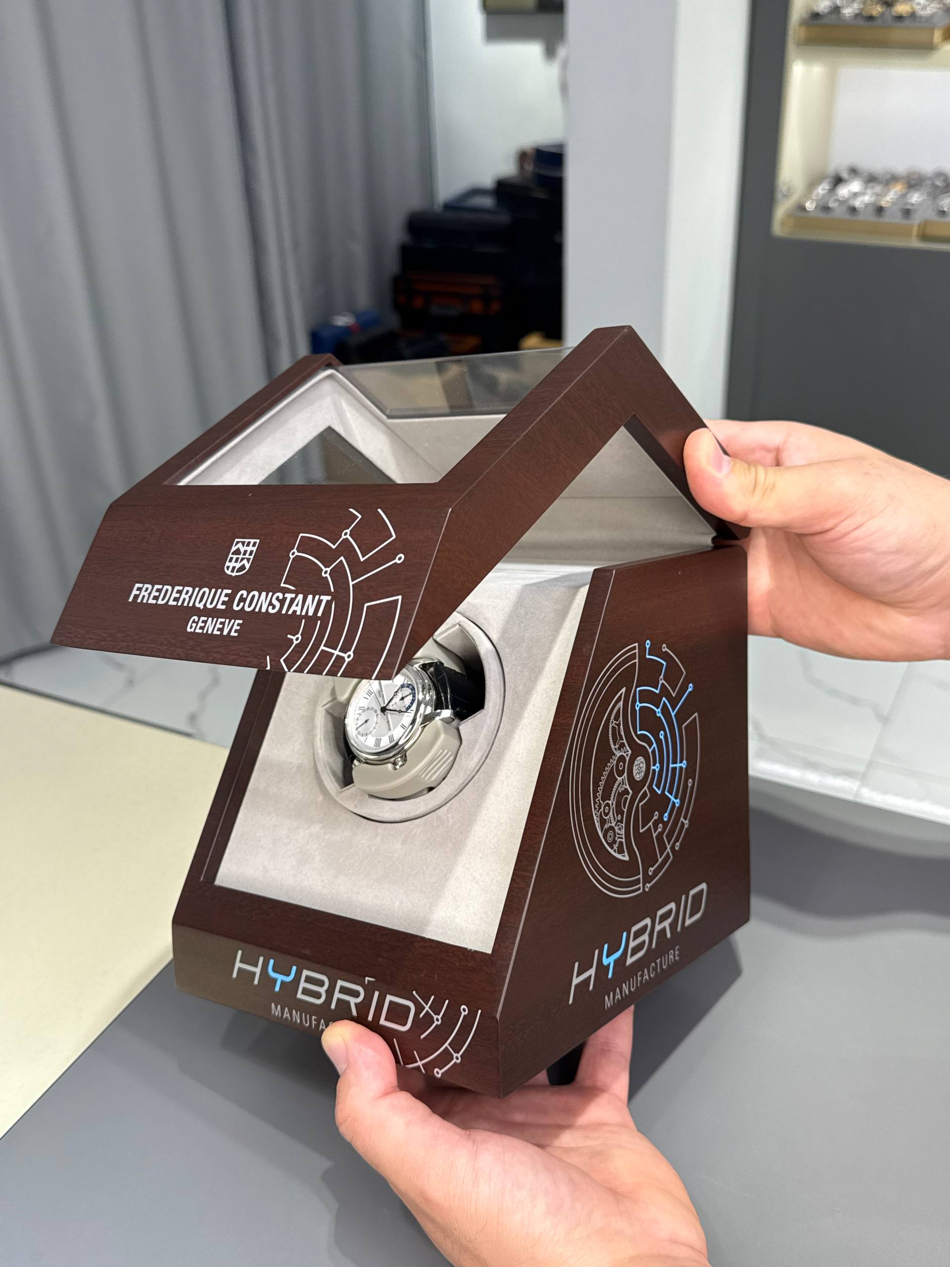 Frederique Constant Hybrid Manufacture — изображение 2