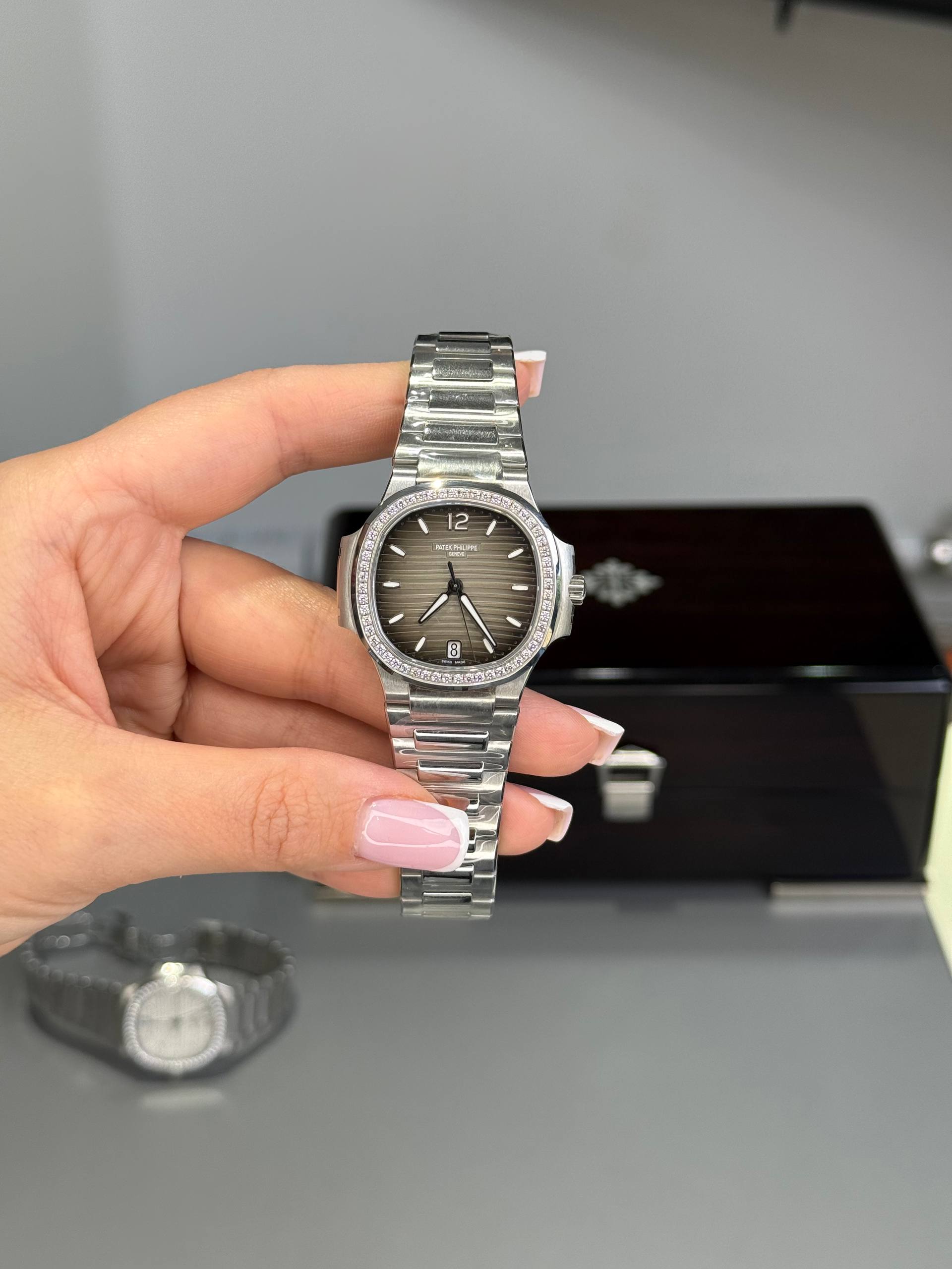 Patek Philippe Nautilus (женская модель)