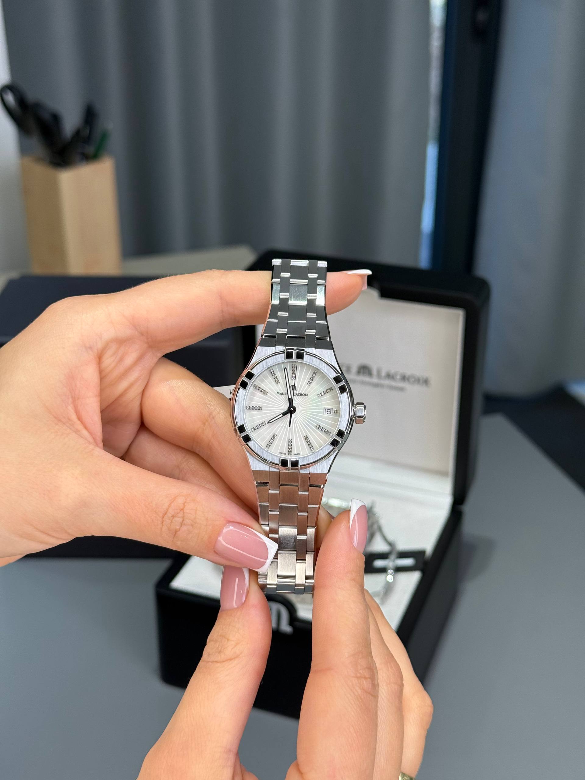 Maurice Lacroix Aikon (женская модель)