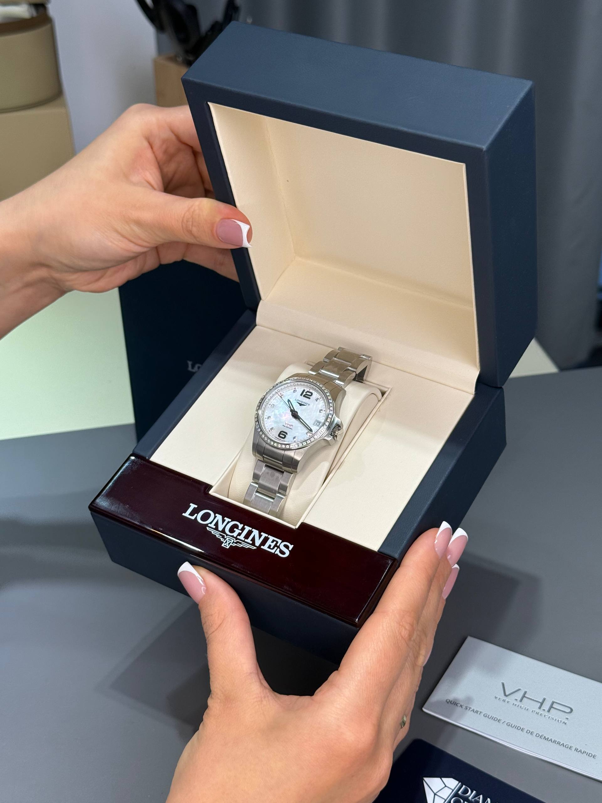 Longines Conquest V.H.P (женская модель) — изображение 2