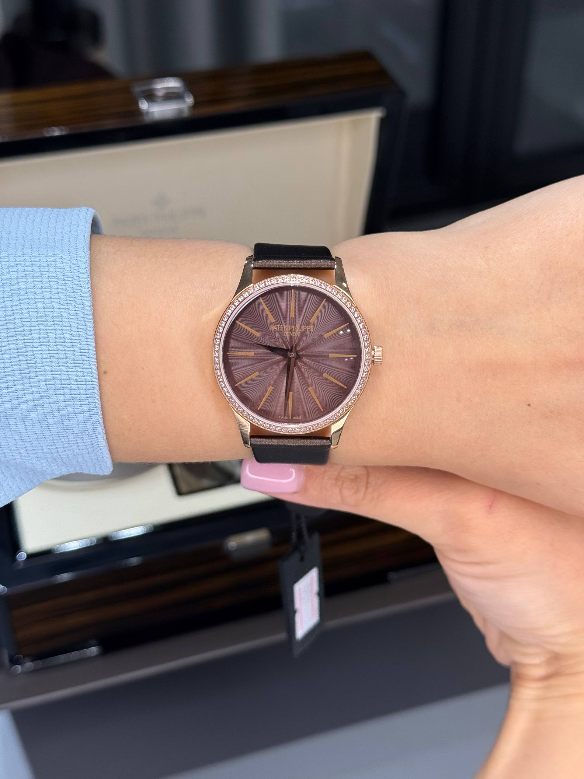 Patek Philippe Calatrava (женская модель)